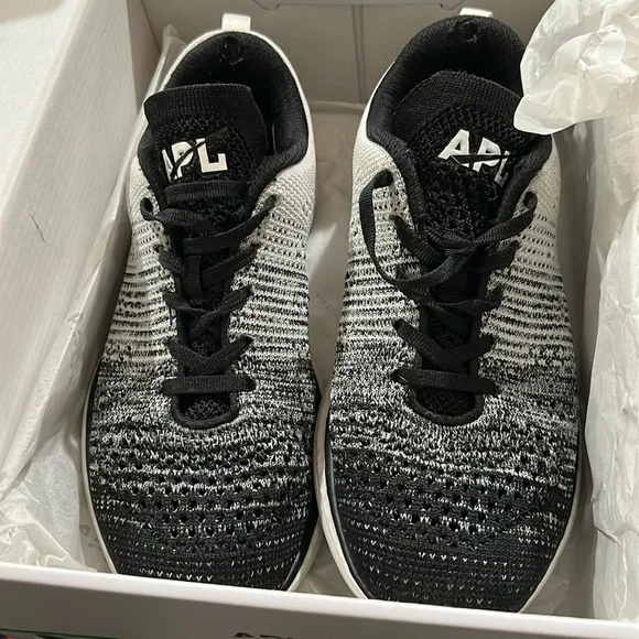 APL Shoes Apl Techloom Pro Women Size Black Gray Ombre
